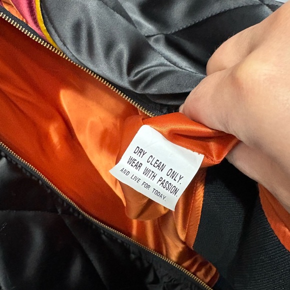 Classic Rock Couture Black Rising Sun Bomber Jacket Quilted Satin 70s - Picture 4 of 8